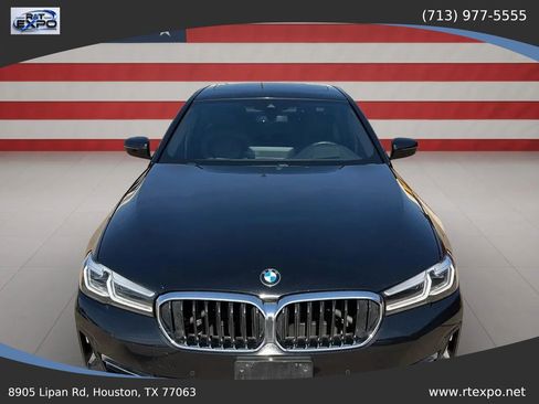 Used 2022 BMW 530i w/ Premium Package RWD image 4