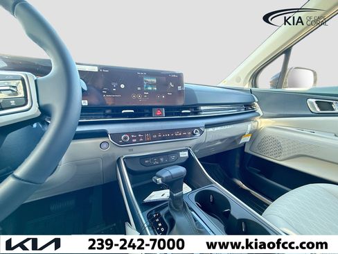 New 2026 Kia Carnival EX FWD image 26