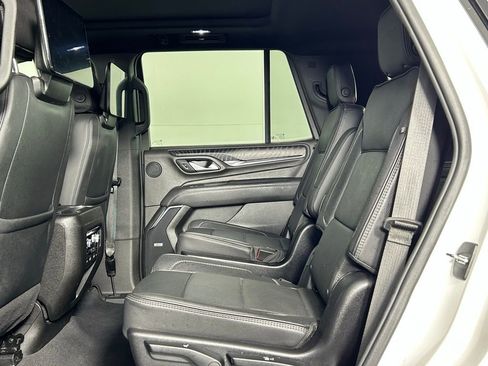 Used 2024 GMC Yukon Denali w/ Denali Reserve Package AWD/4WD image 19