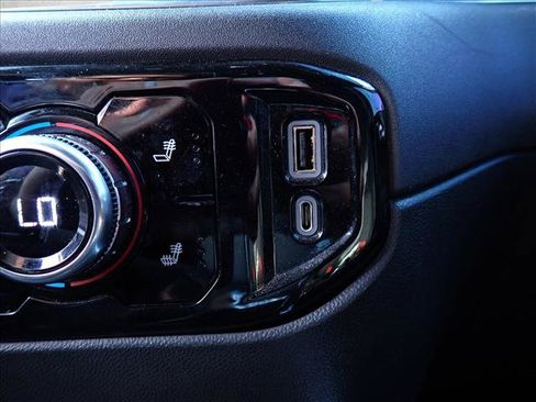Used 2022 GMC Sierra 1500 Elevation AWD/4WD image 18