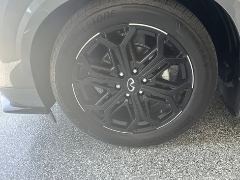 New 2026 INFINITI QX80 4WD w/ Sport Exterior Package image 28