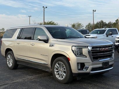 Used 2022 GMC Yukon XL SLT w/ SLT Luxury Package