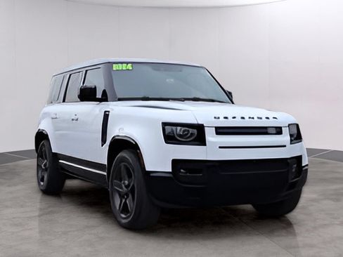 Certified 2024 Land Rover Defender 110 X-Dynamic SE AWD/4WD image 3