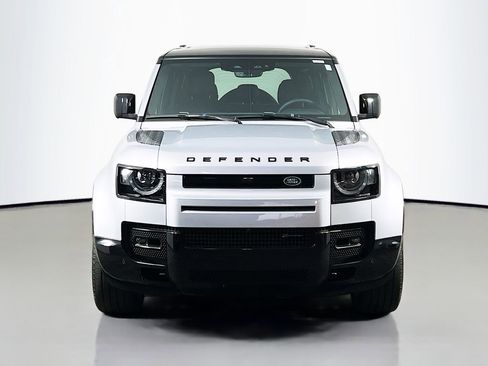 Used 2023 Land Rover Defender 110 X-Dynamic SE AWD/4WD image 2