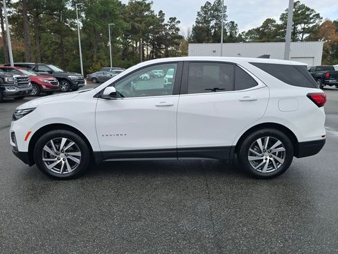 Certified 2022 Chevrolet Equinox LT image 2