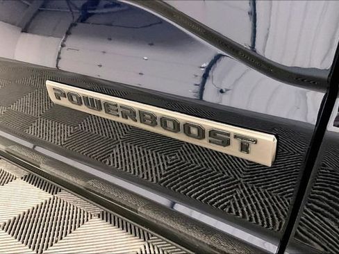 Used 2024 Ford F150 Platinum image 34