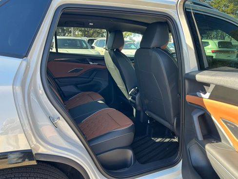 New 2026 Volkswagen Tiguan SEL R-Line image 44