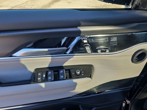 New 2026 Jeep Grand Wagoneer Summit AWD/4WD image 13