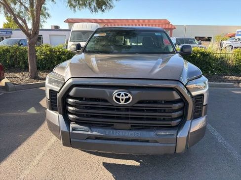 Used 2022 Toyota Tundra SR5 AWD/4WD image 15