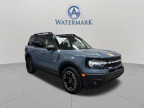 Used 2025 Ford Bronco Sport Outer Banks w/ Outer Banks Tech Package+ AWD/4WD image 8