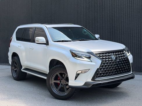 Used 2021 Lexus GX 460 Luxury w/ Sport Design Package AWD/4WD image 9