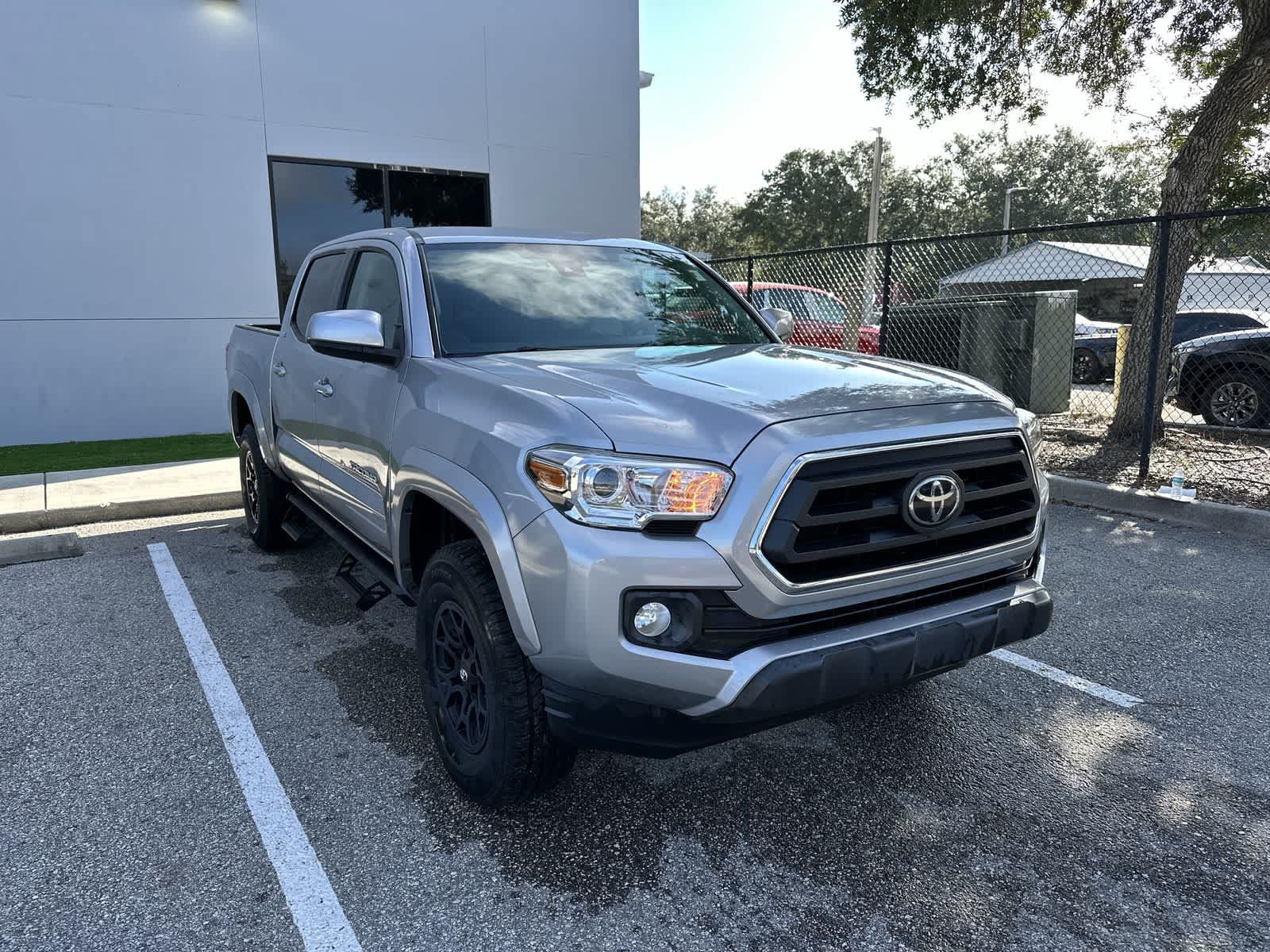 Used 2021 Toyota Tacoma SR5 RWD image 11