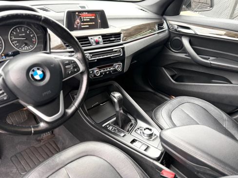 Used 2017 BMW X1 xDrive28i AWD/4WD image 13