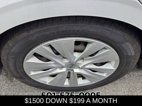 Used 2020 Nissan Sentra S w/ Lighting Package FWD image 3