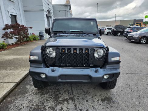 Used 2020 Jeep Gladiator Sport w/ Quick Order Package 24S AWD/4WD image 8
