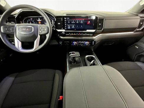 Used 2025 GMC Sierra 1500 Elevation image 43