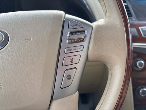 Used 2016 INFINITI QX80 4WD w/ Deluxe Technology Package image 14