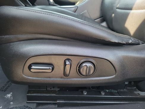 Used 2016 Chevrolet Malibu Premier w/ Driver Confidence Package image 19