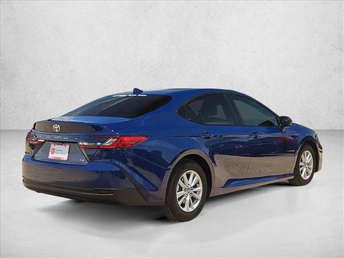Used 2026 Toyota Camry LE FWD image 5