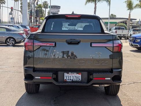 Used 2025 Hyundai Santa Cruz SEL image 3