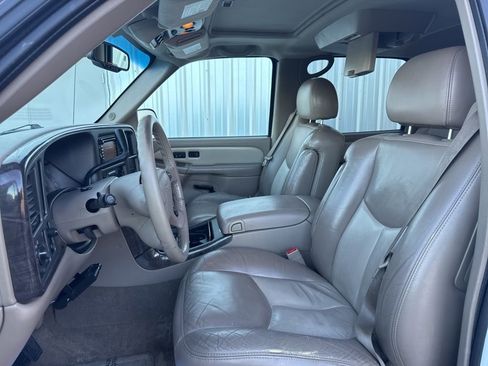 Used 2004 GMC Yukon XL Denali image 9