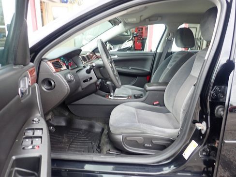 Used 2011 Chevrolet Impala LS image 7