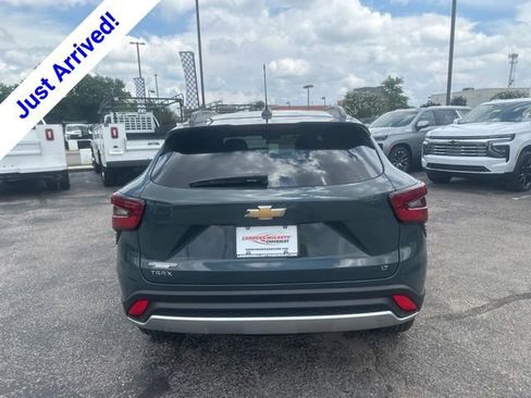 New 2026 Chevrolet Trax LT FWD image 4