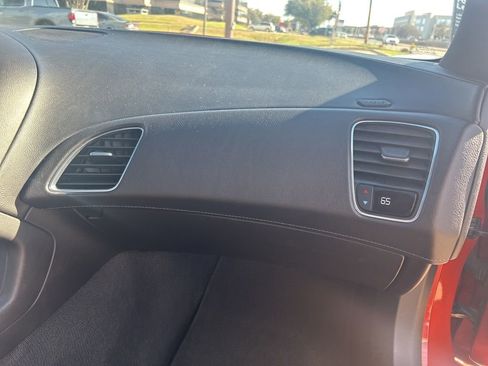 Used 2015 Chevrolet Corvette Stingray w/ Carbon Flash Badge Package image 19