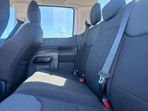 Used 2022 Ford Maverick XL FWD image 34
