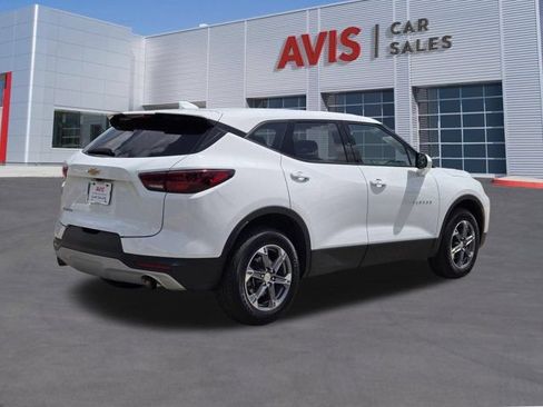 Used 2025 Chevrolet Blazer LT FWD image 6