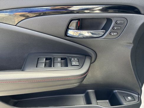 Certified 2025 Honda Ridgeline Black Edition image 22
