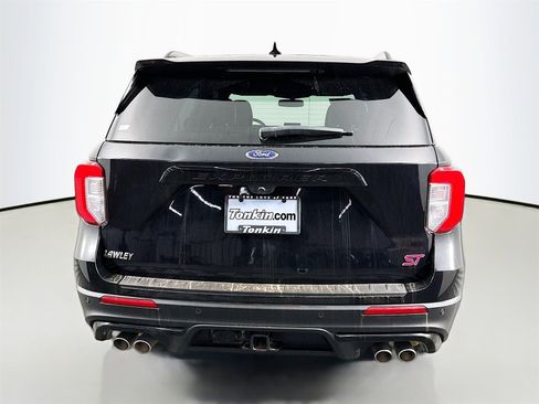 Used 2020 Ford Explorer ST w/ Premium Technology Package image 6
