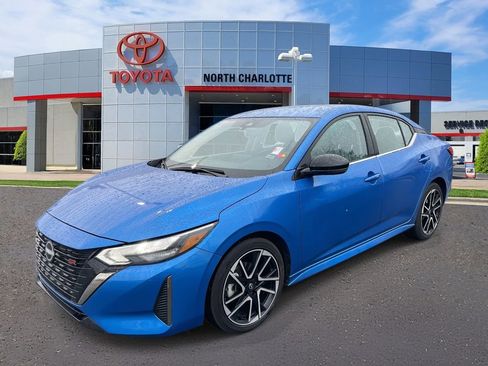 Used 2025 Nissan Sentra SR image 6