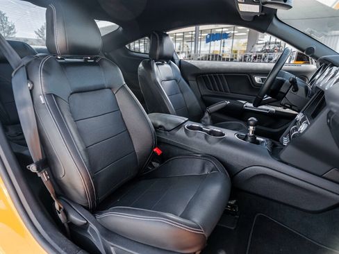 Used 2022 Ford Mustang GT Premium image 16