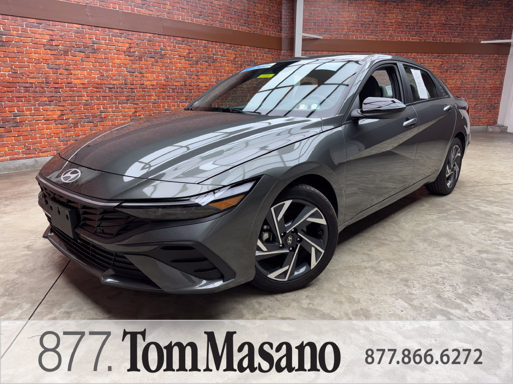 Used 2025 Hyundai Elantra Sport FWD image 1