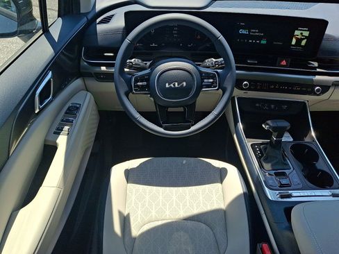 New 2026 Kia Carnival SX w/ SX Dark Edition Package FWD image 7