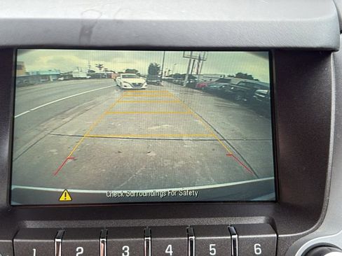 Used 2017 Chevrolet Equinox LT w/ Convenience Package image 36