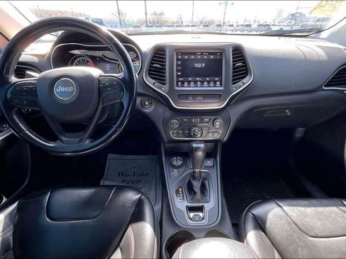 Used 2020 Jeep Cherokee Trailhawk w/ Cold Weather Group image 14