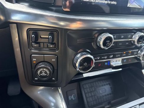 Used 2022 Ford F150 Lariat w/ Equipment Group 502A High AWD/4WD image 29