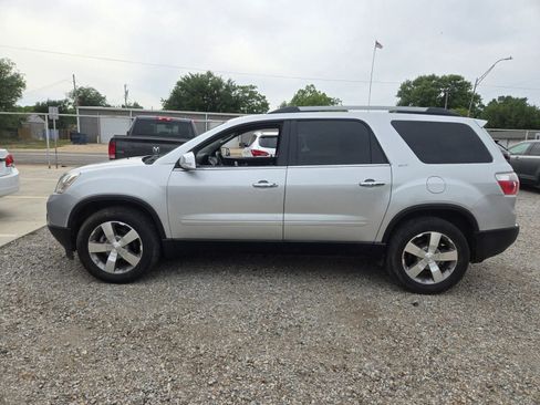Used 2012 GMC Acadia SLT FWD image 2