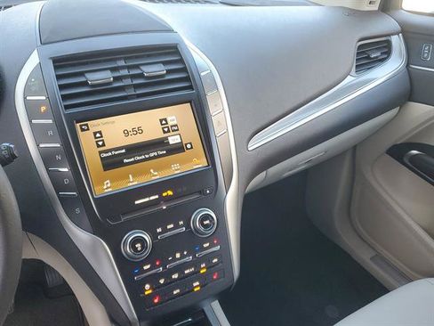 Used 2019 Lincoln MKC Premiere image 49