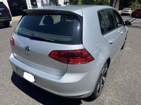 Used 2016 Volkswagen e-Golf SE FWD image 3