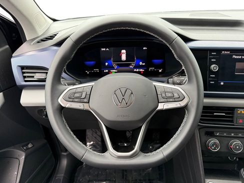 Used 2022 Volkswagen Taos SE AWD/4WD image 12