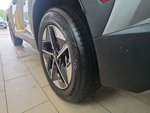 Certified 2025 Hyundai Tucson SEL AWD/4WD image 42