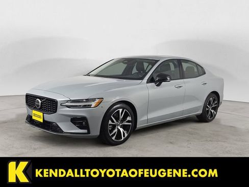 Used 2024 Volvo S60 B5 Core image 1