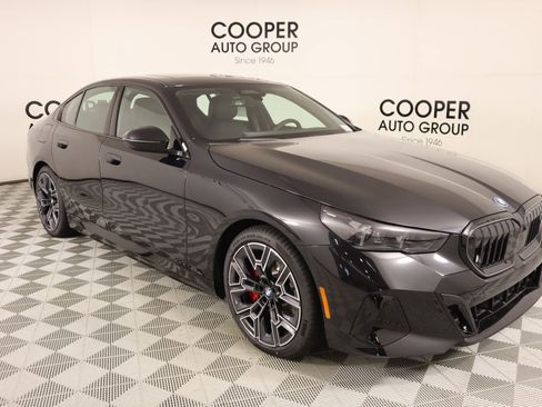 New 2026 BMW i5 eDrive40 w/ M Sport Package AWD/4WD image 1