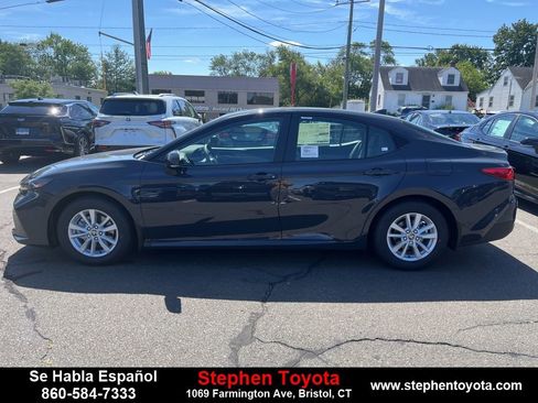 New 2025 Toyota Camry LE image 4