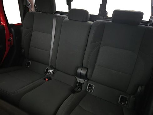 Used 2020 Jeep Gladiator Sport w/ Quick Order Package 24S image 13