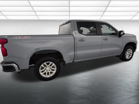 Used 2024 Chevrolet Silverado 1500 LT AWD/4WD image 8