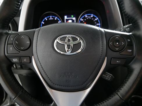 Used 2018 Toyota RAV4 XLE w/ Plus Extra Value Package AWD/4WD image 25
